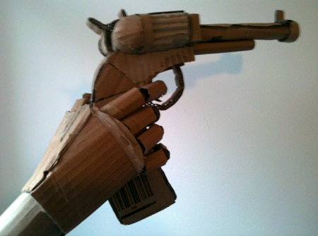 pistol_with_hand_offside
